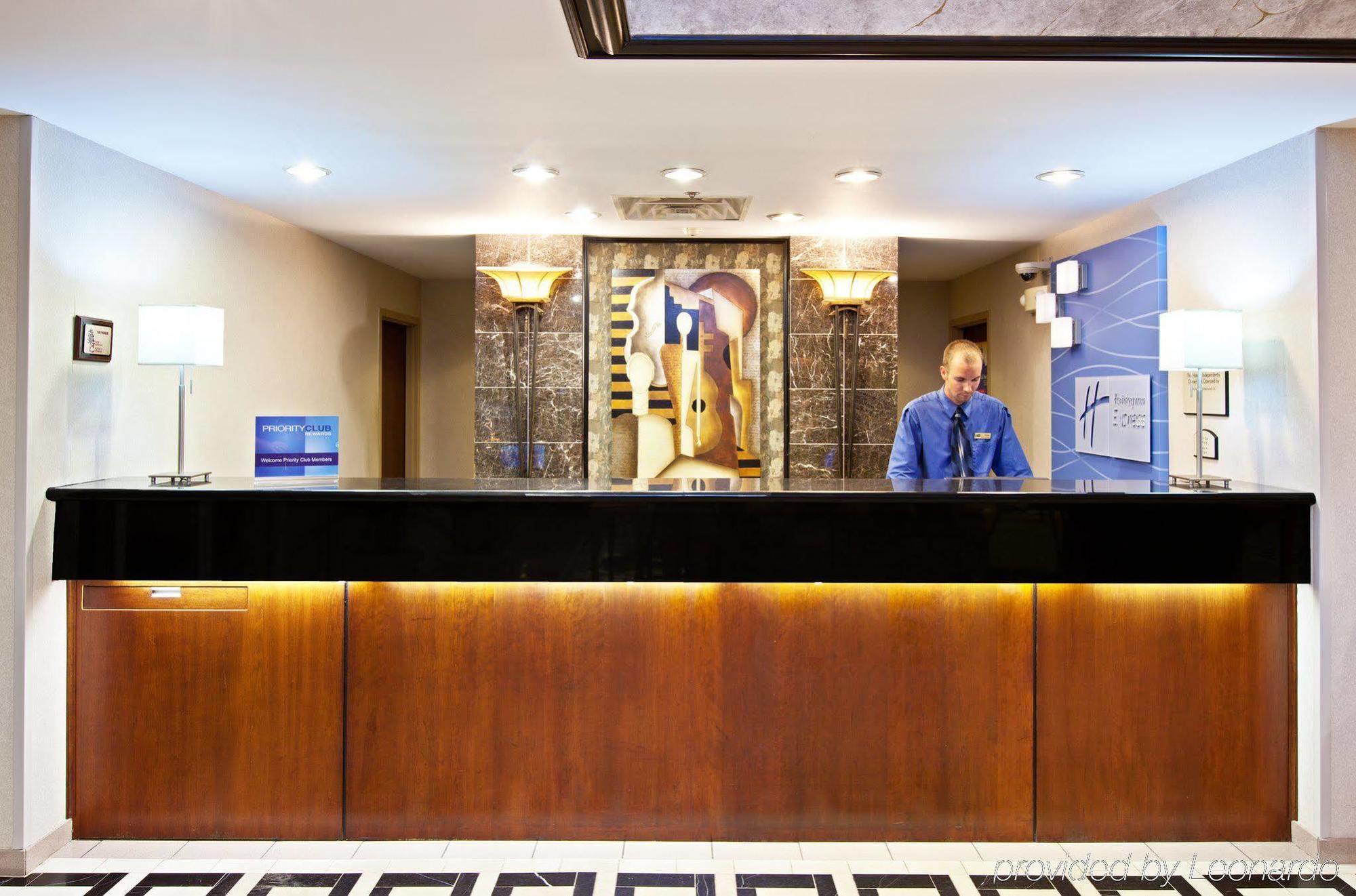 Holiday Inn Express Hotel & Suites Greenwood Interno foto